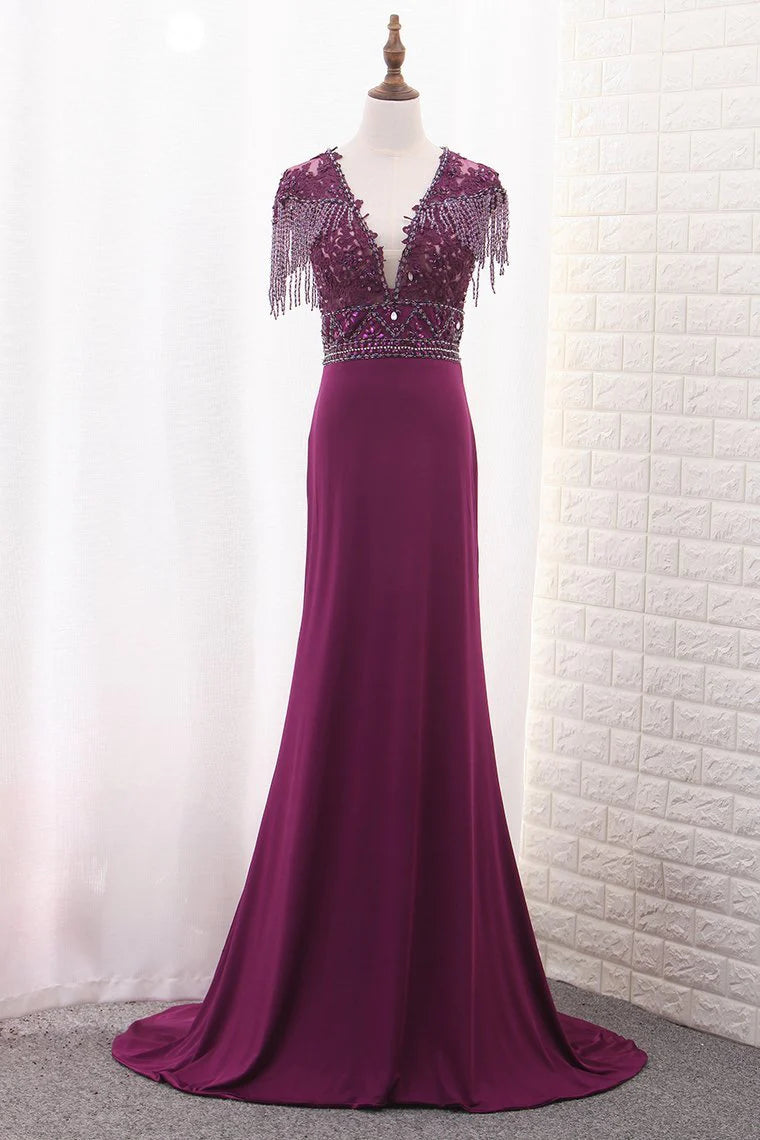 V Neck Short Sleeves Mermaid With Beads And Applique Party Dresses